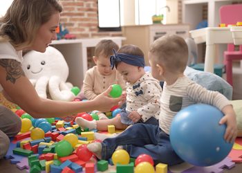 Petite enfance : un plan d’urgence de 90 Ms €
